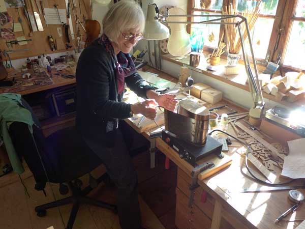 Wendy Moes - Violin Maker